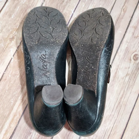 Naya black floral Chalice Mary Jane heels 8.5 - Picture 10 of 12